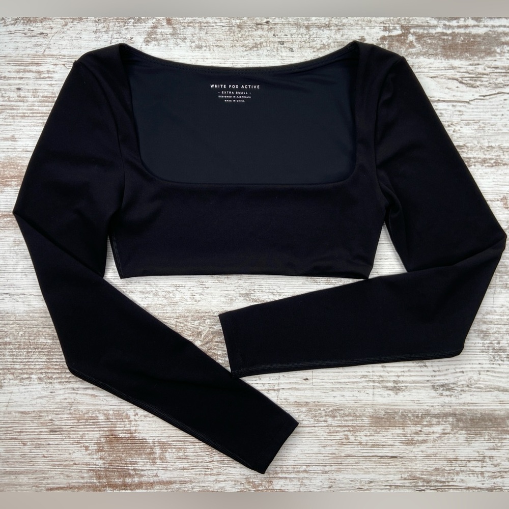 White Fox Active Black XS Square Neck Top Long Sleeve EUC‎